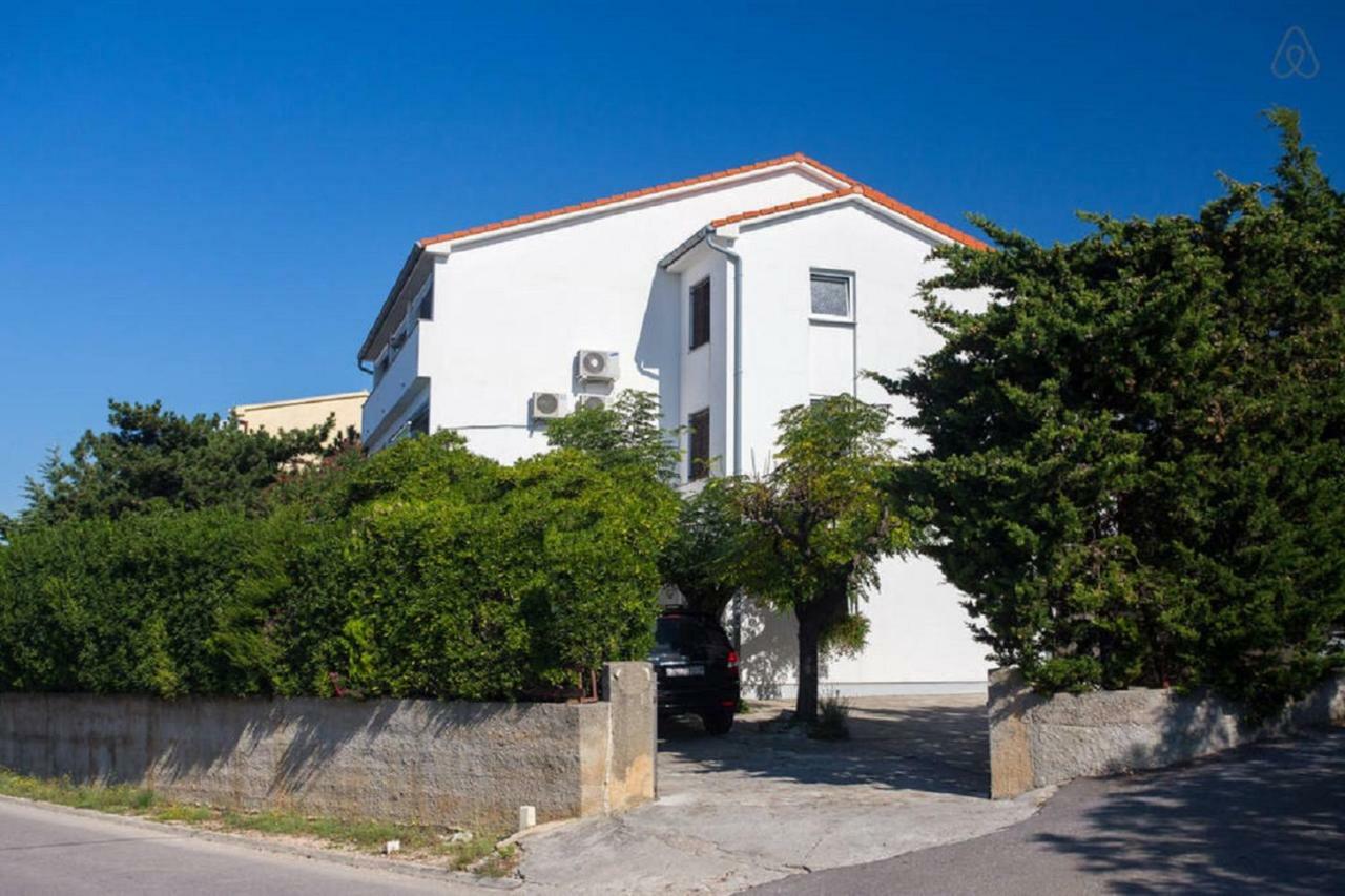 Guest House Mazuth II Banjol Εξωτερικό φωτογραφία