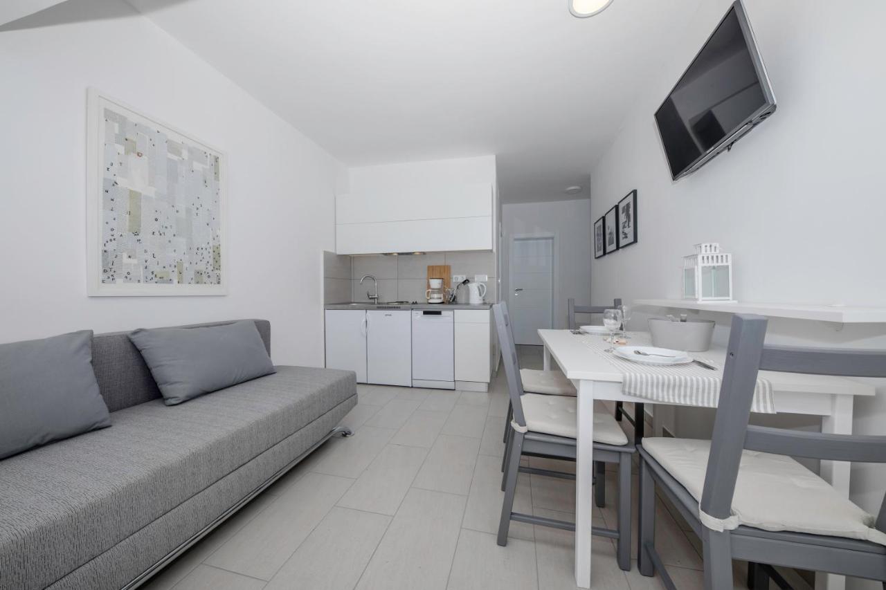 Guest House Mazuth II Banjol Εξωτερικό φωτογραφία